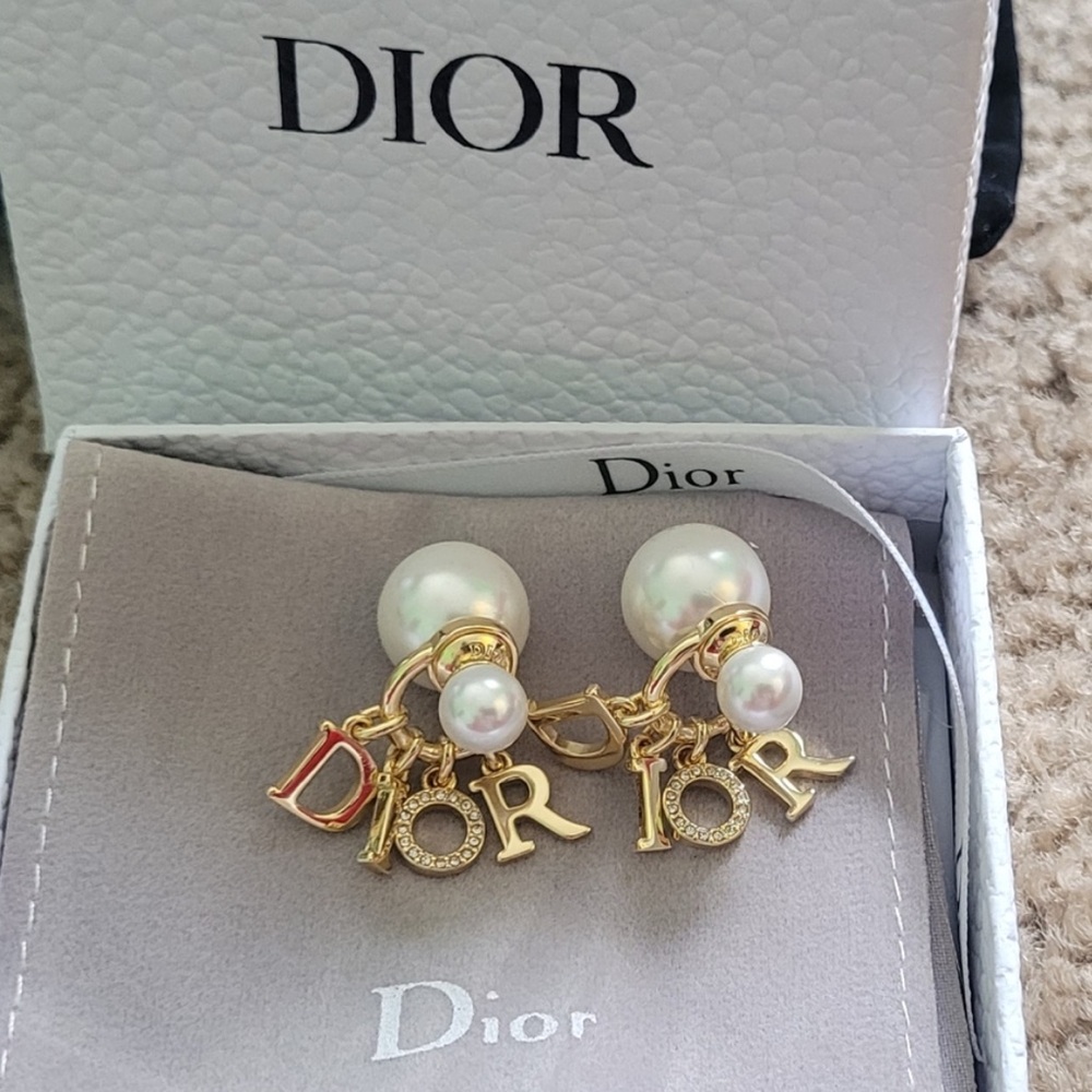 Dior - Picture 5 of 10
